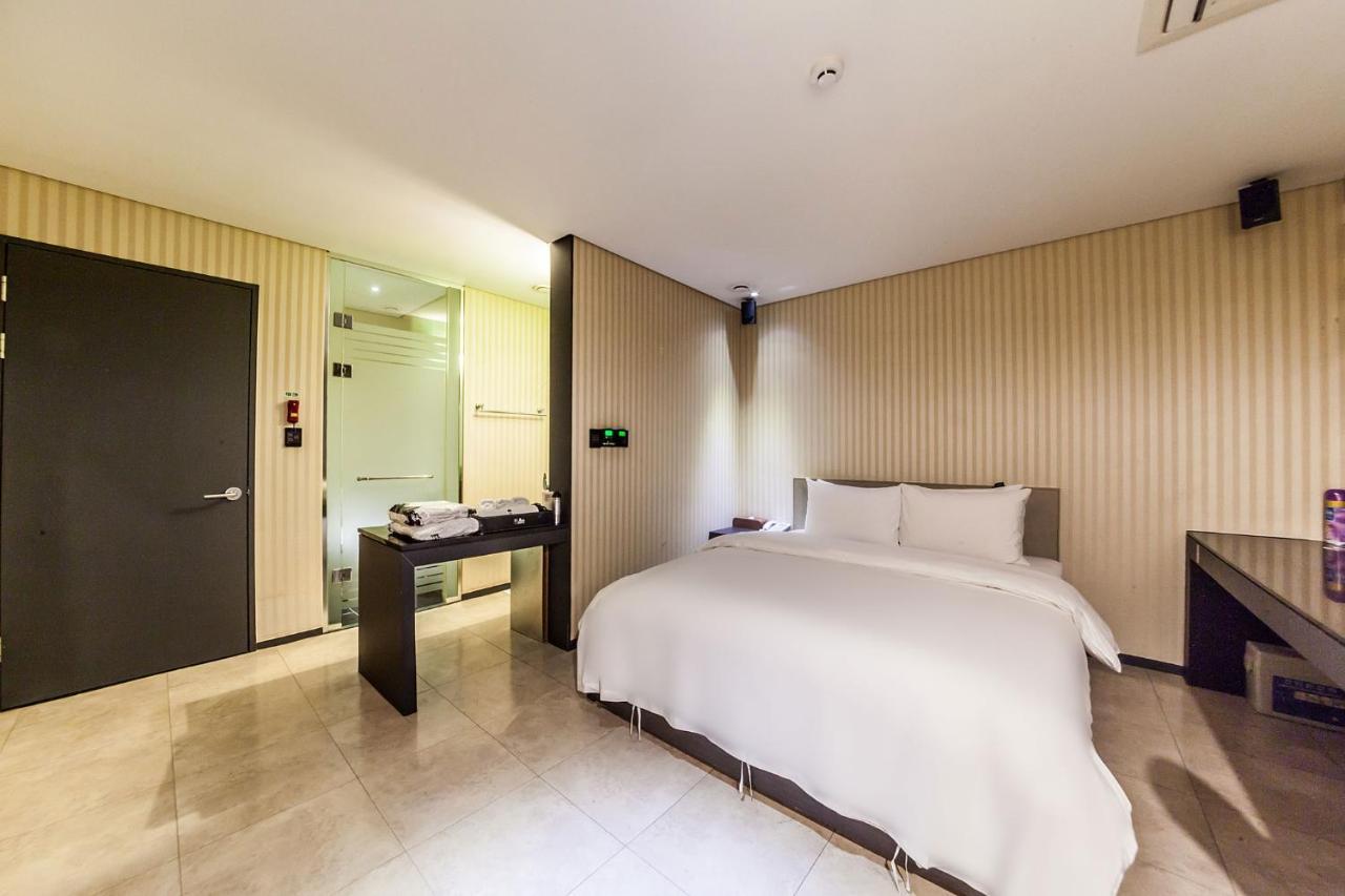 Jbis Hotel Uijeongbu Екстериор снимка