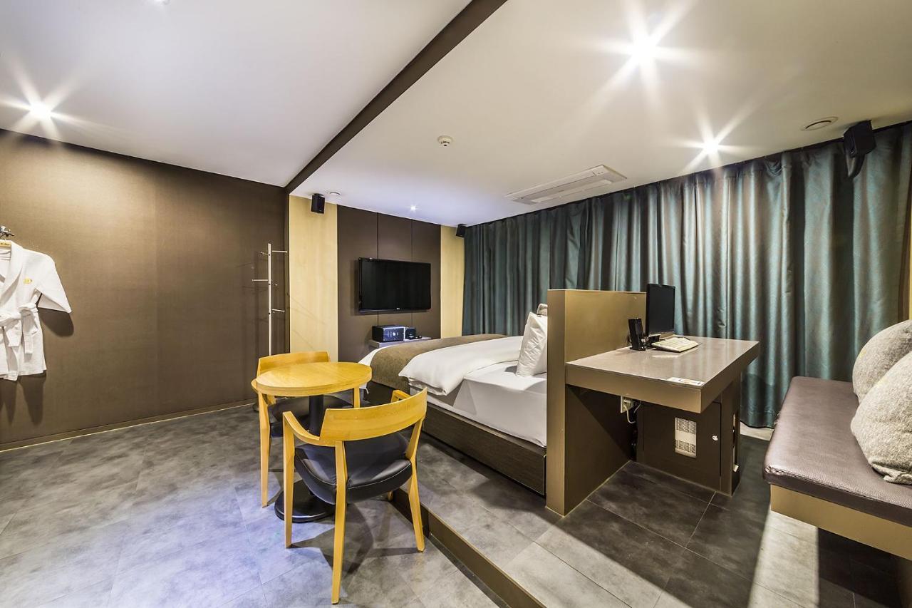 Jbis Hotel Uijeongbu Екстериор снимка